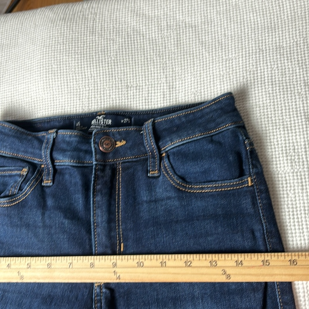 Hollister High Rise Flare Dark Wash Jeans with Stretch Jeans Size 4 Short (27 S) - Picture 7 of 12
